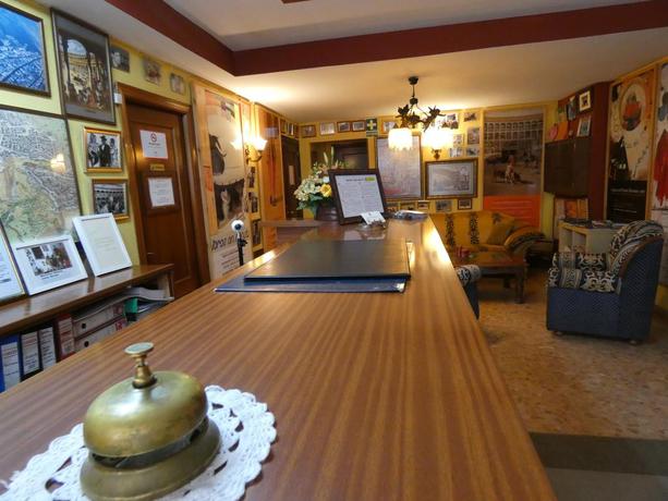 Imagen de los interiores del Hotel Arunda Ii. Foto 8