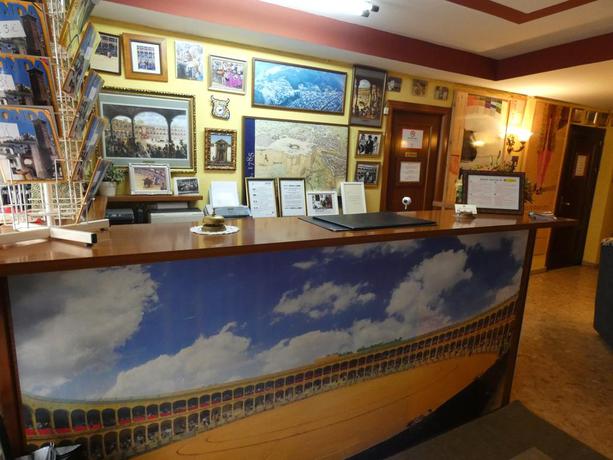 Imagen de los interiores del Hotel Arunda Ii. Foto 11