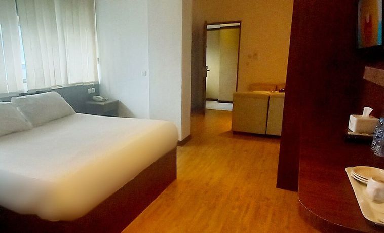 Imagen de la habitación del Hotel Aruni Ancol. Foto 6