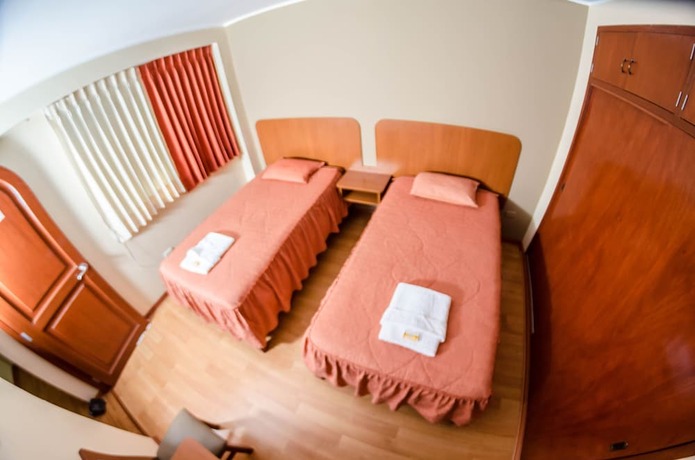 Imagen de la habitación del Hotel Arunta. Foto 13