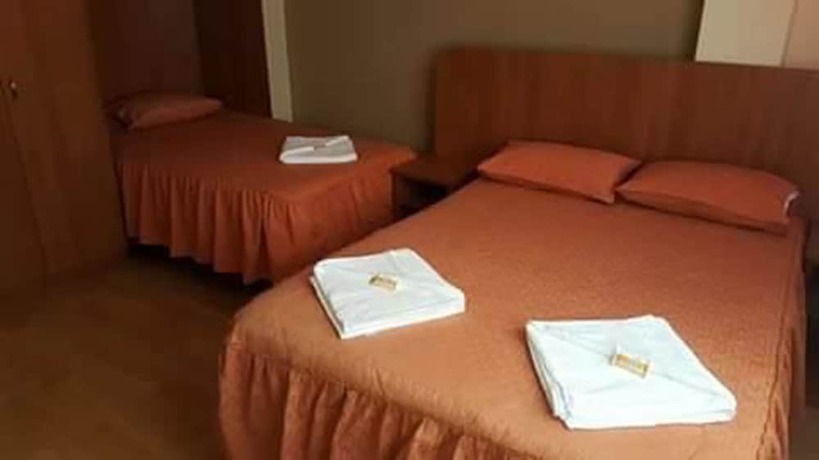 Imagen de la habitación del Hotel Arunta. Foto 18