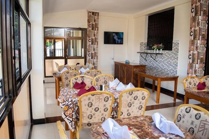 Imagen del bar/restaurante del Hotel Arusha Diplomat. Foto 2