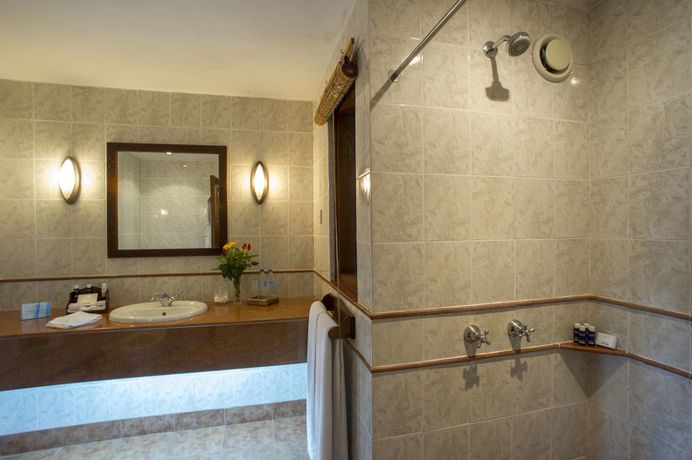 Imagen de la habitación del Hotel Arusha Serena. Foto 9