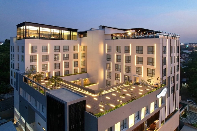 Imagen general del Hotel Aruss Semarang. Foto 1