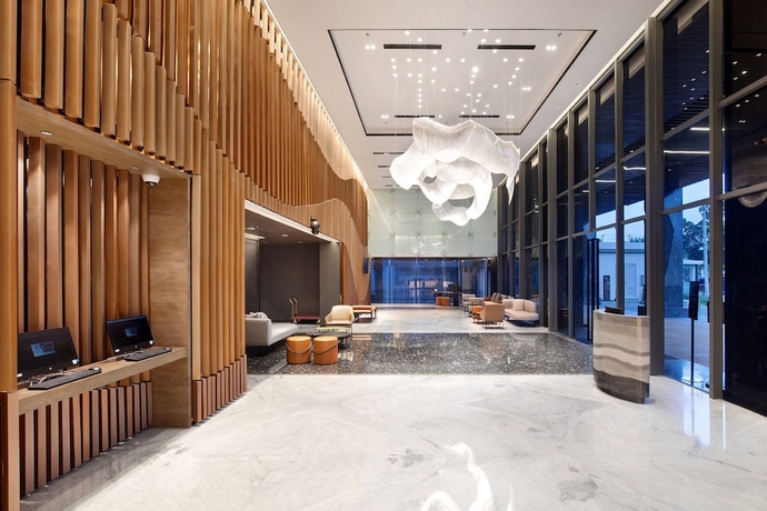Imagen de los interiores del Hotel Aruss Semarang. Foto 13