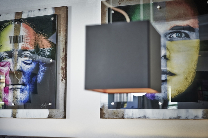 Imagen de los interiores del Hotel Arx and Restaurant. Foto 19