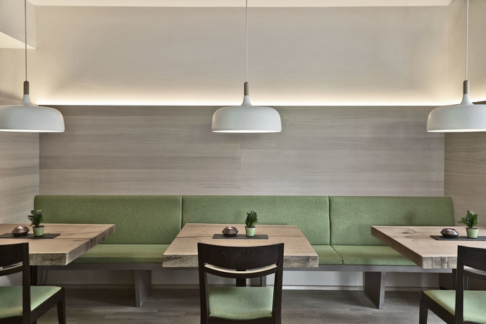 Imagen del bar/restaurante del Hotel Arx and Restaurant. Foto 5