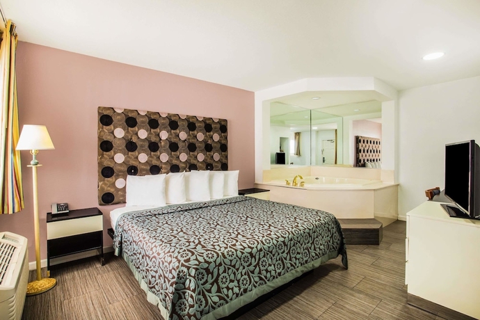 Imagen de la habitación del Hotel Arya Blu Inn and Suites. Foto 2