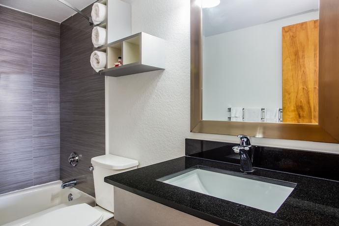 Imagen de la habitación del Hotel Arya Blu Inn and Suites. Foto 7