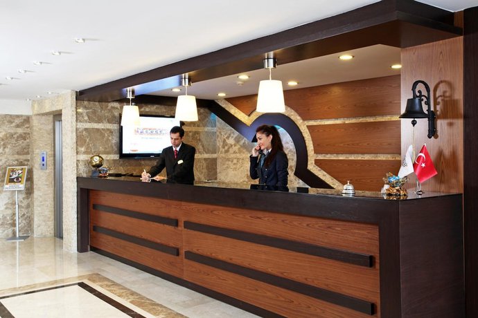 Imagen de los interiores del Hotel Arya Business Deluxe. Foto 20