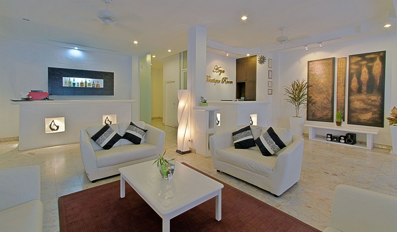 Imagen de los interiores del Hotel Arya Eightball Records. Foto 10