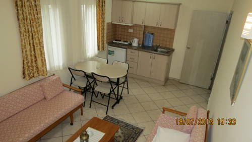 Imagen de la habitación del Hotel Arya. Foto 5