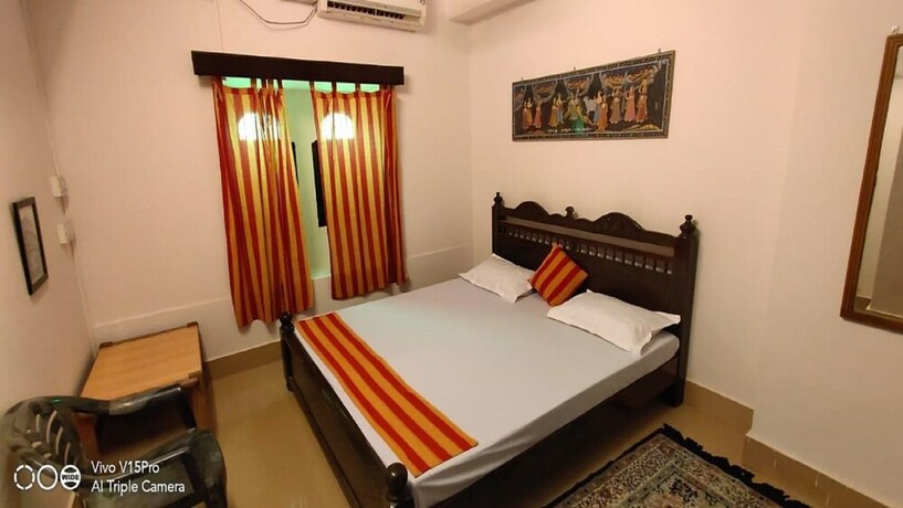 Imagen de la habitación del Hotel Arya Haveli. Foto 3