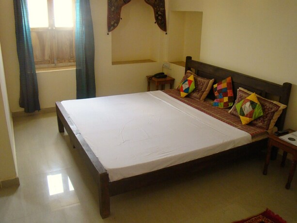 Imagen de la habitación del Hotel Arya Haveli. Foto 4