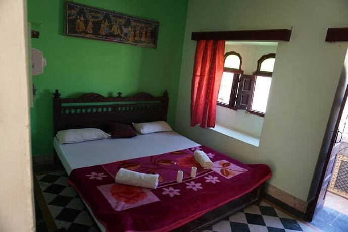 Imagen de la habitación del Hotel Arya Haveli. Foto 7
