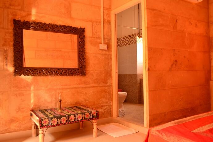 Imagen de la habitación del Hotel Arya Haveli. Foto 17