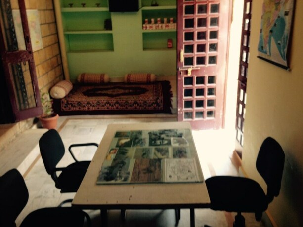Imagen de los interiores del Hotel Arya Haveli. Foto 19