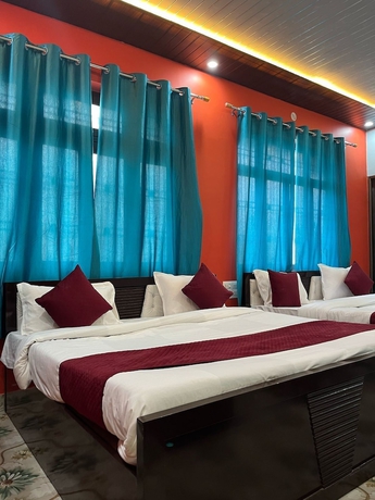 Imagen de la habitación del Hotel Arya Kulam Palace. Foto 6