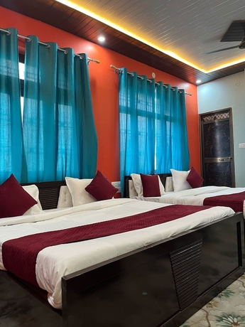Imagen de la habitación del Hotel Arya Kulam Palace. Foto 7