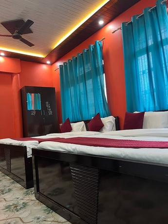 Imagen de la habitación del Hotel Arya Kulam Palace. Foto 8