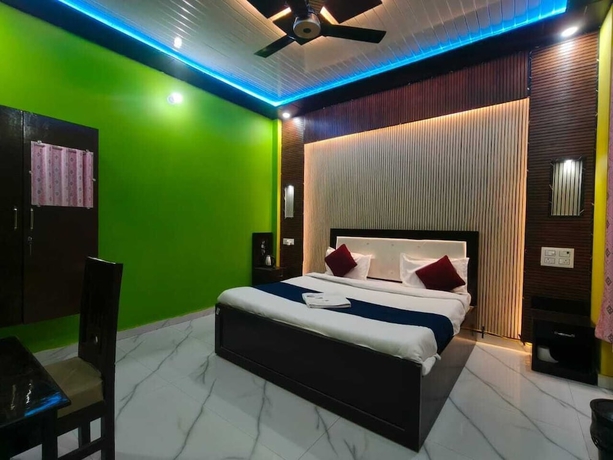 Imagen de la habitación del Hotel Arya Kulam Palace. Foto 11