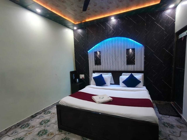 Imagen de la habitación del Hotel Arya Kulam Palace. Foto 13