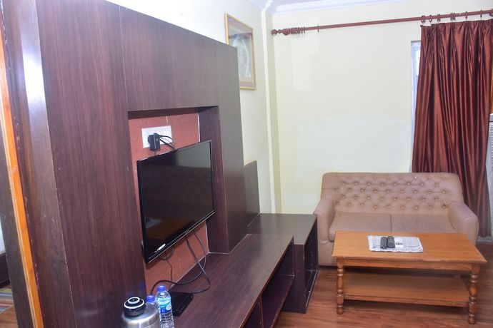 Imagen de la habitación del Hotel Arya Palace. Foto 3