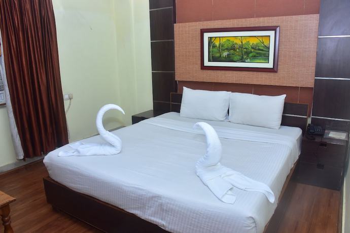 Imagen de la habitación del Hotel Arya Palace. Foto 7