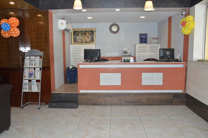 Imagen de los interiores del Hotel Arya Palace. Foto 19