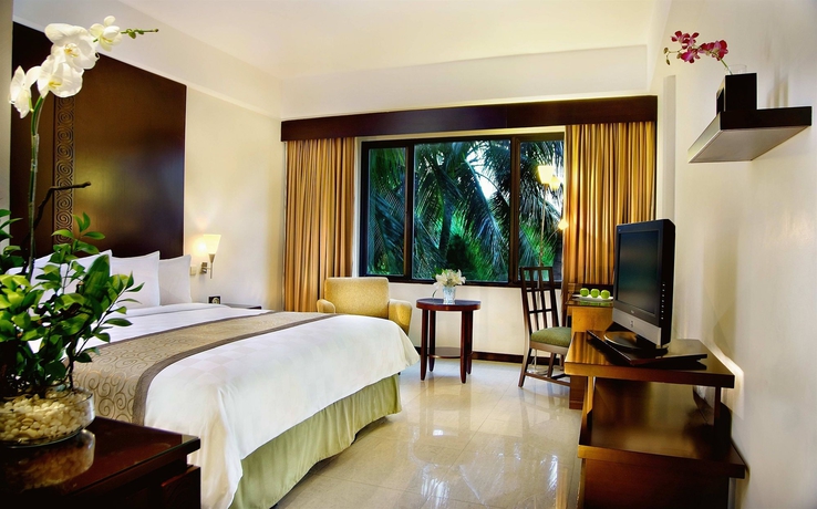 Imagen de la habitación del Hotel Aryaduta Lippo Village. Foto 4