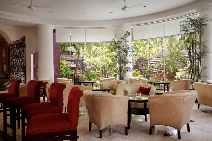 Imagen de los interiores del Hotel Aryaduta Lippo Village. Foto 8