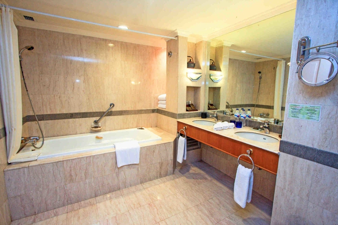 Imagen de la habitación del Hotel Aryaduta Makassar. Foto 7