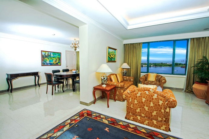 Imagen de los interiores del Hotel Aryaduta Makassar. Foto 15