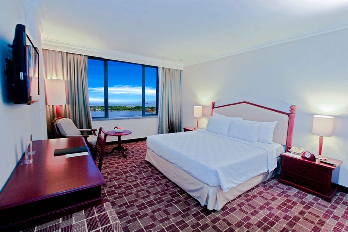 Imagen de la habitación del Hotel Aryaduta Makassar. Foto 12