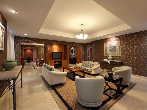 Imagen de los interiores del Hotel Aryaduta Manado. Foto 4