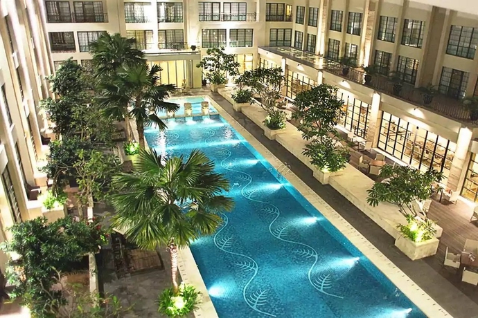 Imagen de la piscina del Hotel Aryaduta Medan. Foto 16