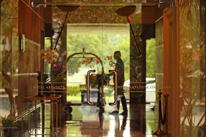Imagen de los interiores del Hotel Aryaduta Pekanbaru. Foto 11