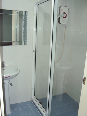 Imagen de la habitación del Hotel Aryan Suites. Foto 7