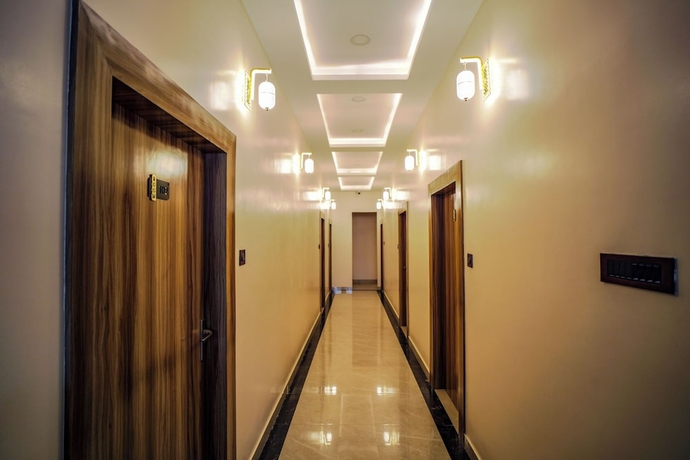 Imagen de los interiores del Hotel Aryavarta. Foto 13