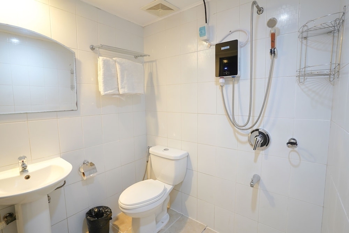 Imagen de la habitación del Hotel Arzo Manila. Foto 13