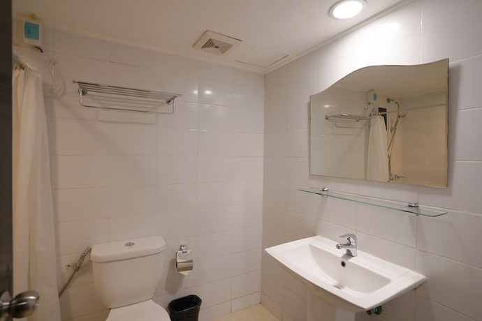 Imagen de la habitación del Hotel Arzo Manila. Foto 15