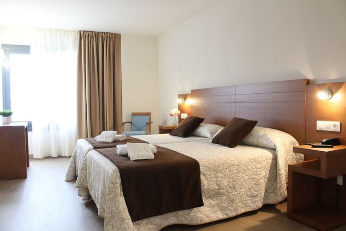 Imagen de la habitación del Hotel Arzúa. Foto 9