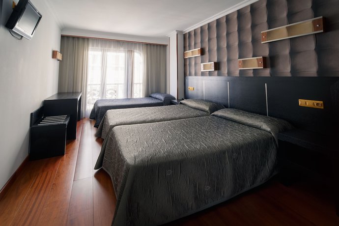 Imagen de la habitación del Hotel As Areas III Playa. Foto 15