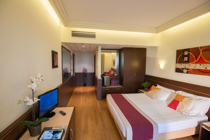 Imagen de la habitación del Hotel As Cambiago. Foto 16