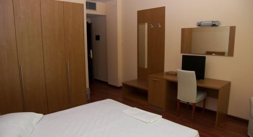 Imagen de la habitación del Hotel As, Golem. Foto 13