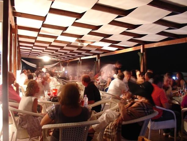 Imagen del bar/restaurante del Hotel As, Golem. Foto 7
