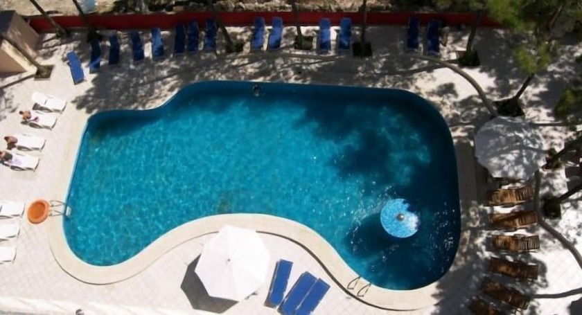 Imagen de la piscina del Hotel As, Golem. Foto 20