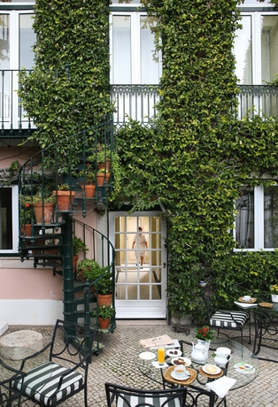 Imagen del bar/restaurante del Hotel As Janelas Verdes Inn, A Lisbon Heritage Collection. Foto 3