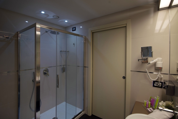 Imagen de la habitación del Hotel As Limbiate Fiera. Foto 4