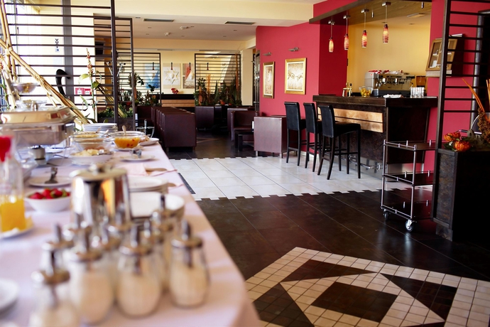 Imagen del bar/restaurante del Hotel As, Split. Foto 3